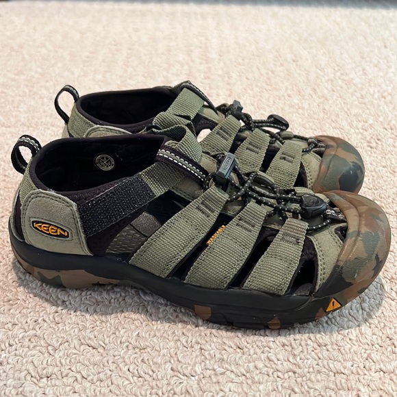 Kids' Keen Newport H2 Camo Sandals - size 4 - Picture 4 of 7